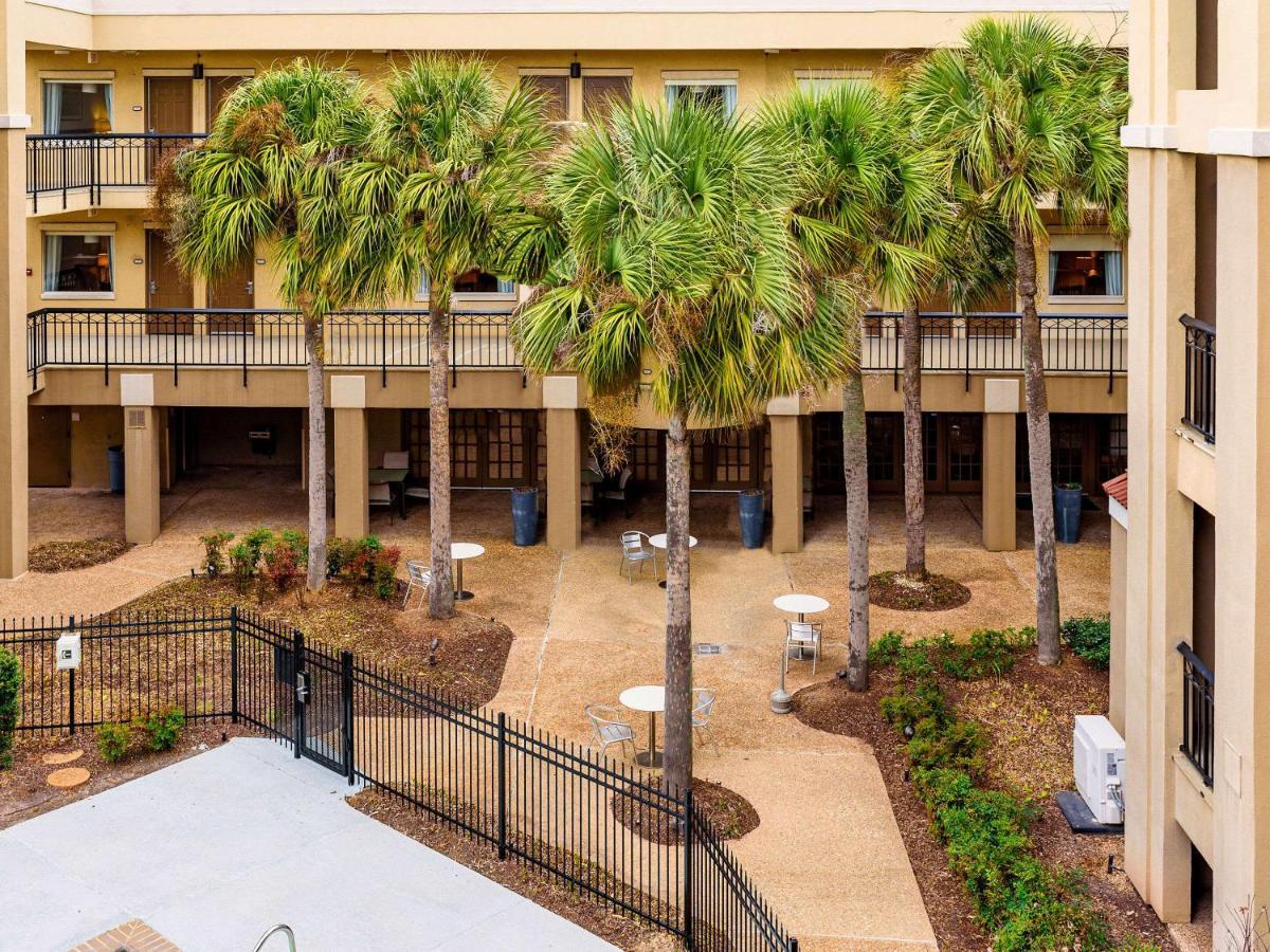 Comfort Suites Baton Rouge South I-10 エクステリア 写真