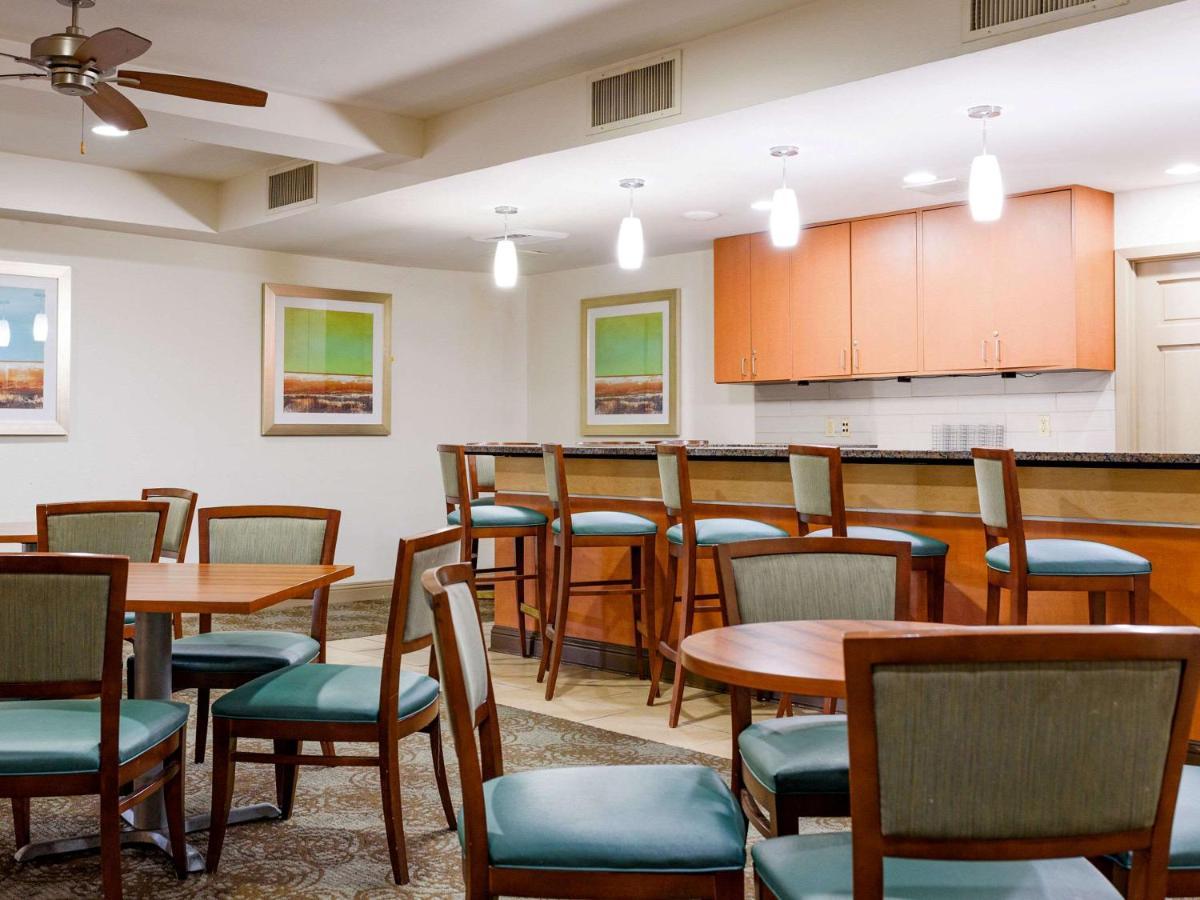 Comfort Suites Baton Rouge South I-10 エクステリア 写真