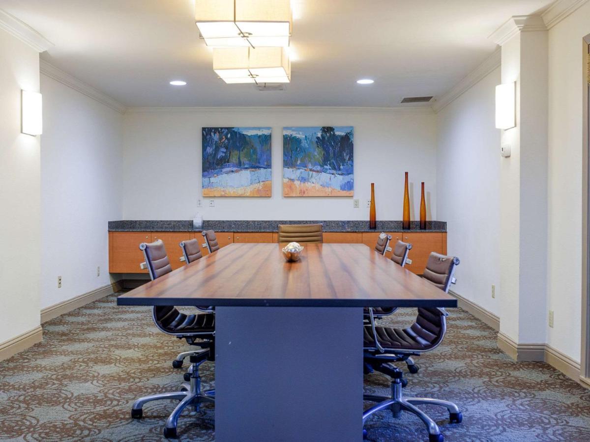 Comfort Suites Baton Rouge South I-10 エクステリア 写真