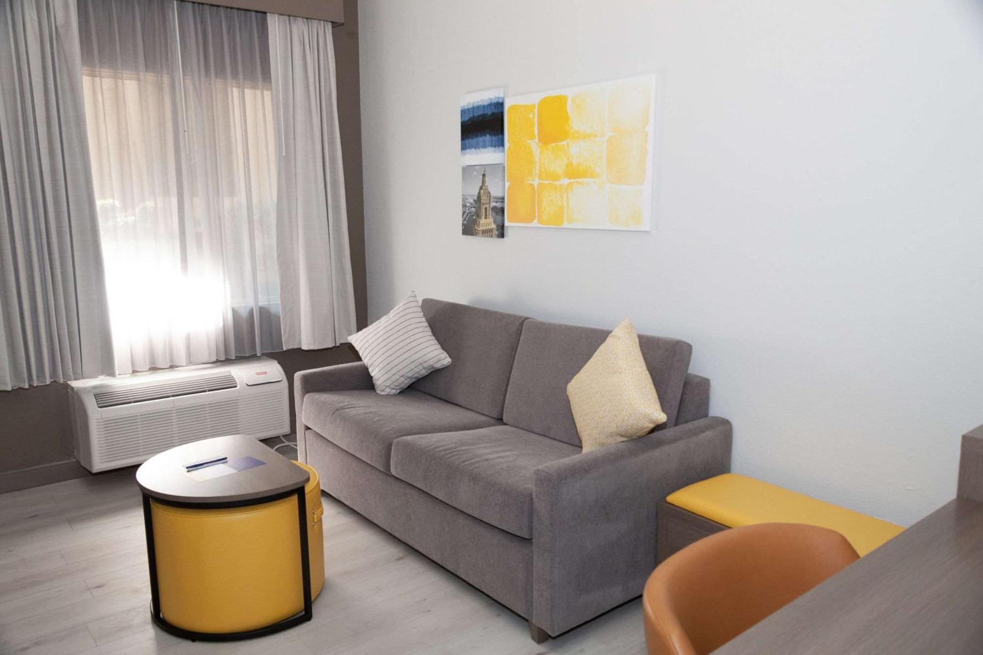 Comfort Suites Baton Rouge South I-10 エクステリア 写真