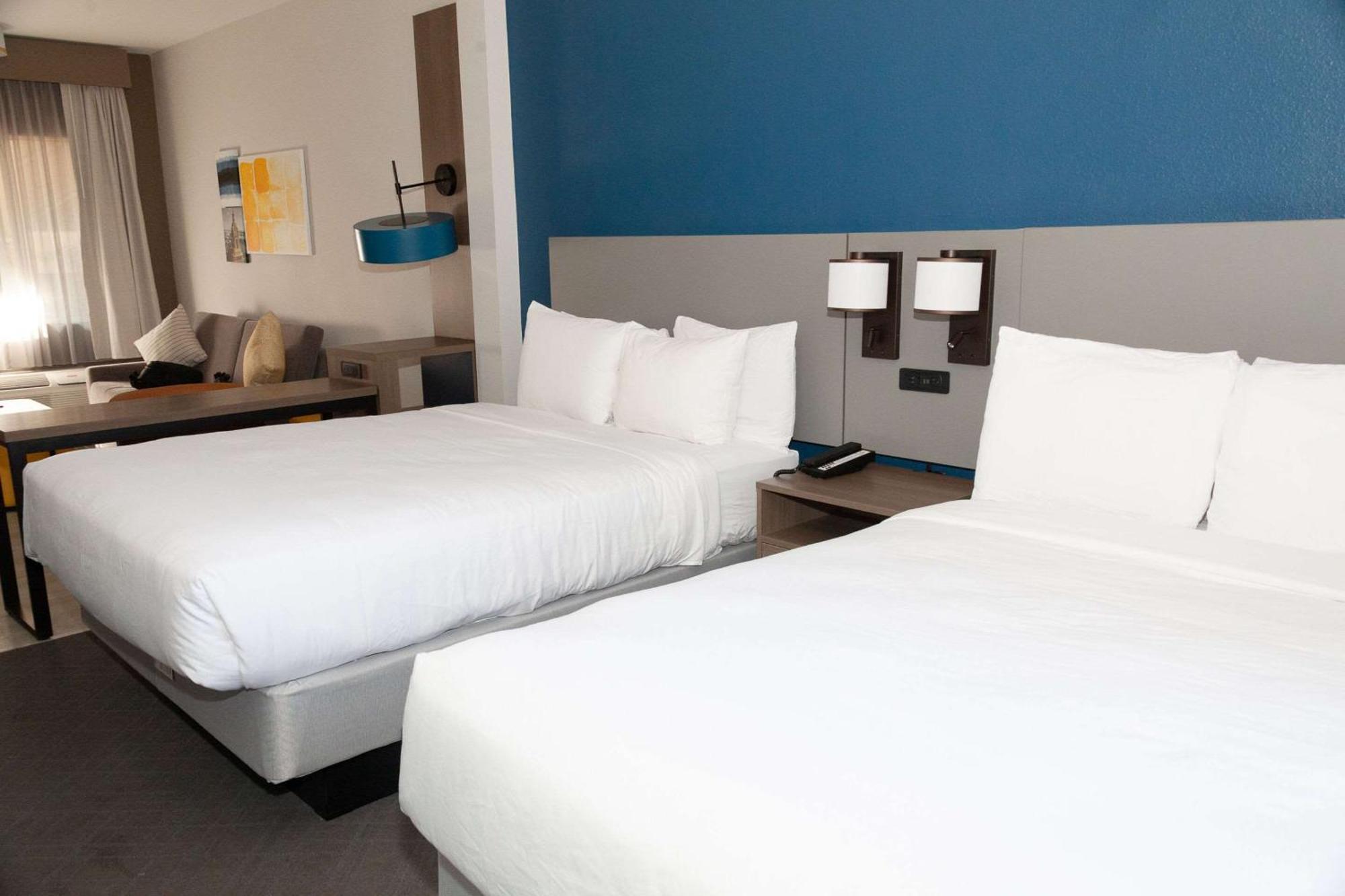 Comfort Suites Baton Rouge South I-10 エクステリア 写真